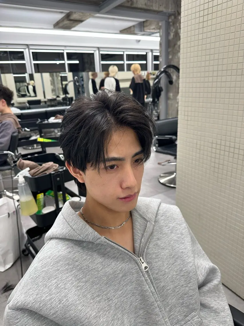 ショート カラー パーマ メンズ 濵本 海斗のヘアスタイル