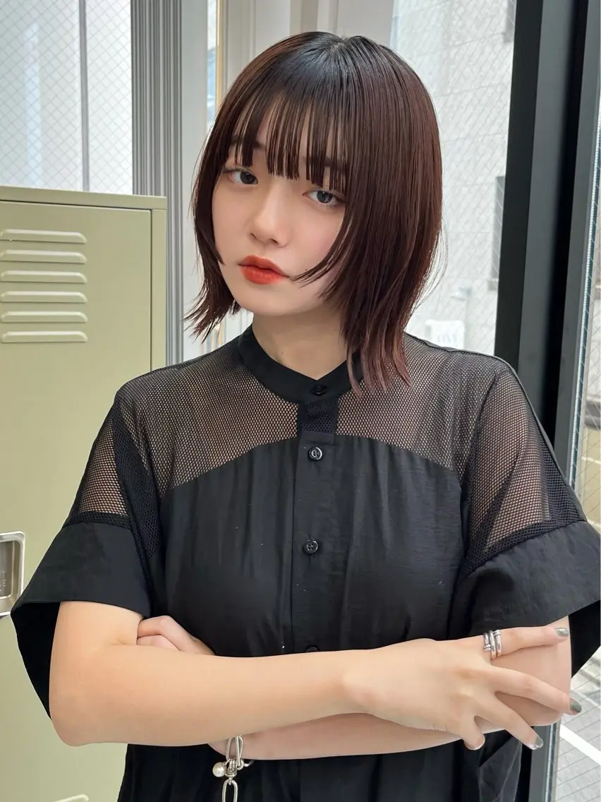 ミディアム カラー イツク ⚡️ ルーツ/ハイトーンのヘアスタイル