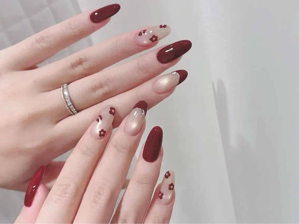 ネイル オーロラネイル チークネイル フットネイル フレンチネイル ジェルネイル ハンドネイル ハンドケア NEW NAIL💞 yukiのネイルデザイン