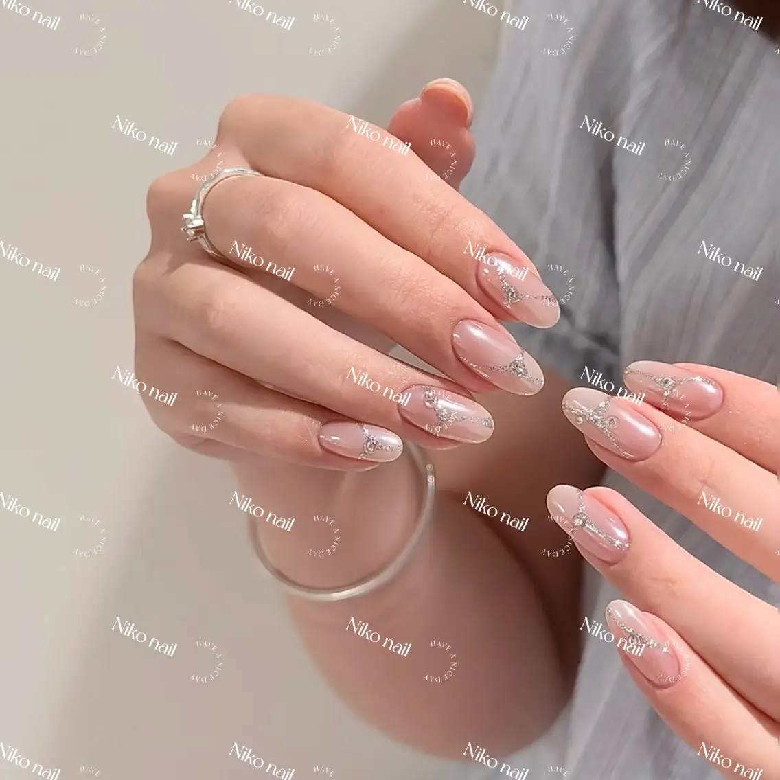 ネイル More Glam 高田馬場店のネイルデザイン
