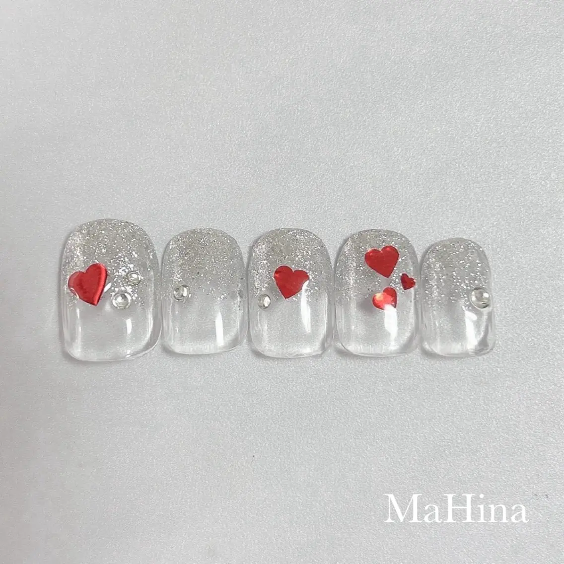 ネイル グラデーション ハート ラメ(グリッター) ラメグラデーション ハンドネイル Le Vernis MaHina・まひなのネイルデザイン