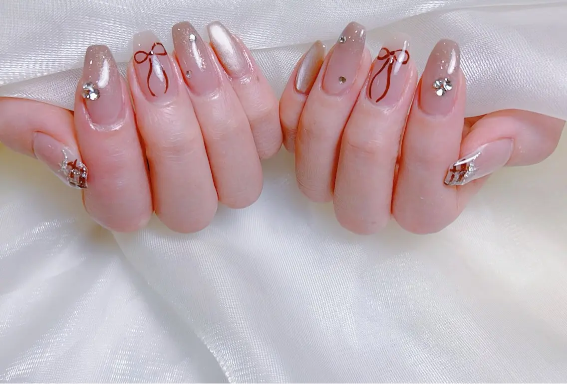 ネイル アートネイル チークネイル フラッシュネイル フットネイル フレンチネイル ハンドネイル red veil ネイルのネイルデザイン