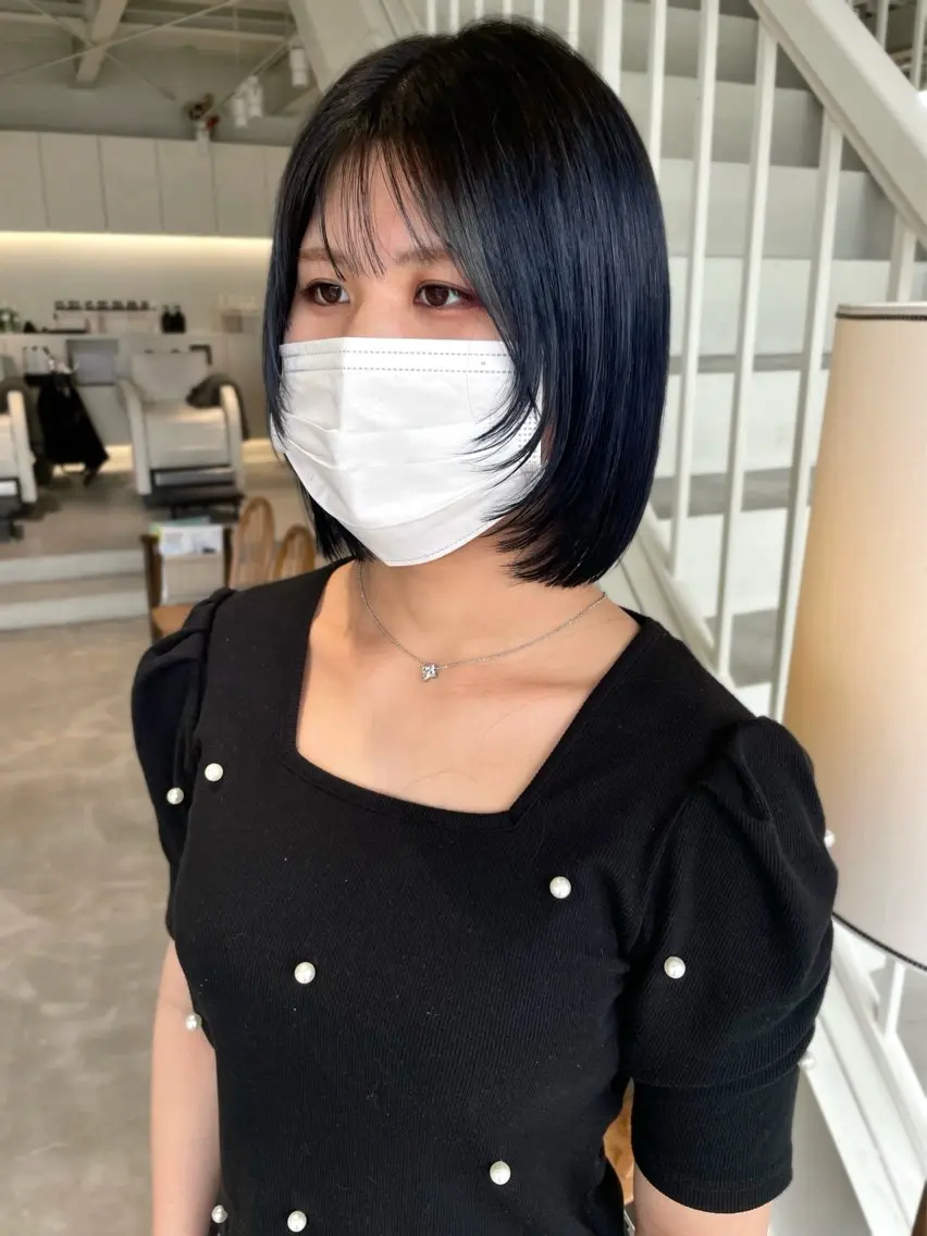 ショート カラー カット ヘアカラー 林 千聖のヘアスタイル