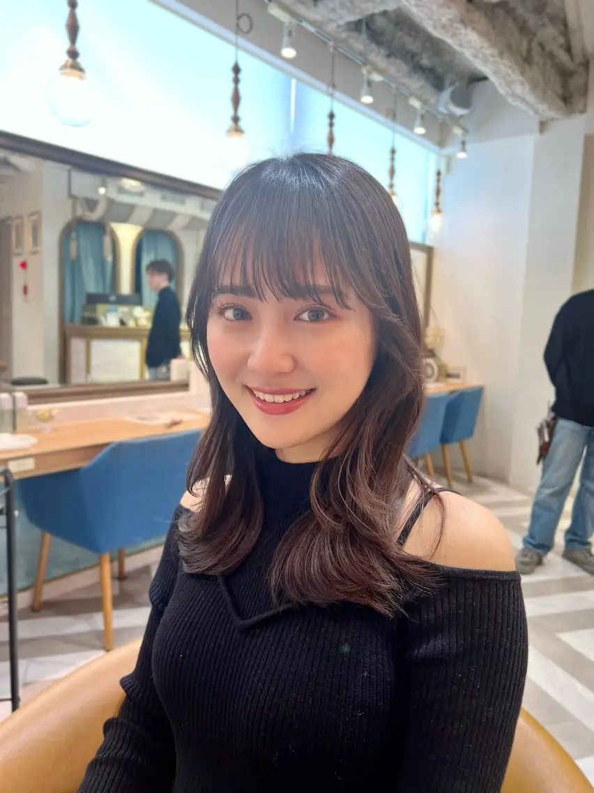 ミディアム レイヤーカット カット ヘアカラー トリートメント ‎🤍レイヤー/ 縮毛矯正🖤菊池瑛士のヘアスタイル