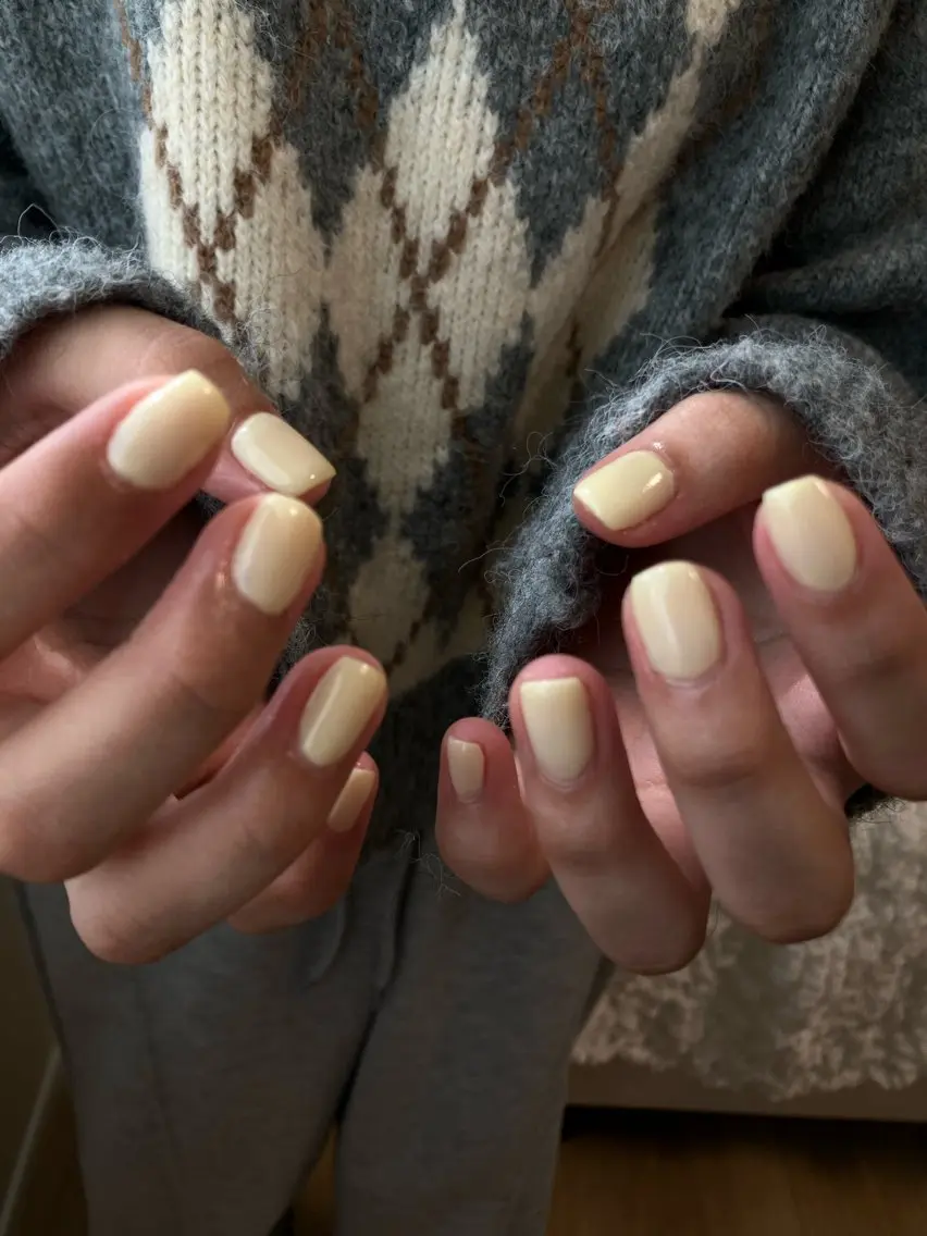 ネイル 黄色 Lis nail. 🕊yuriのネイルデザイン