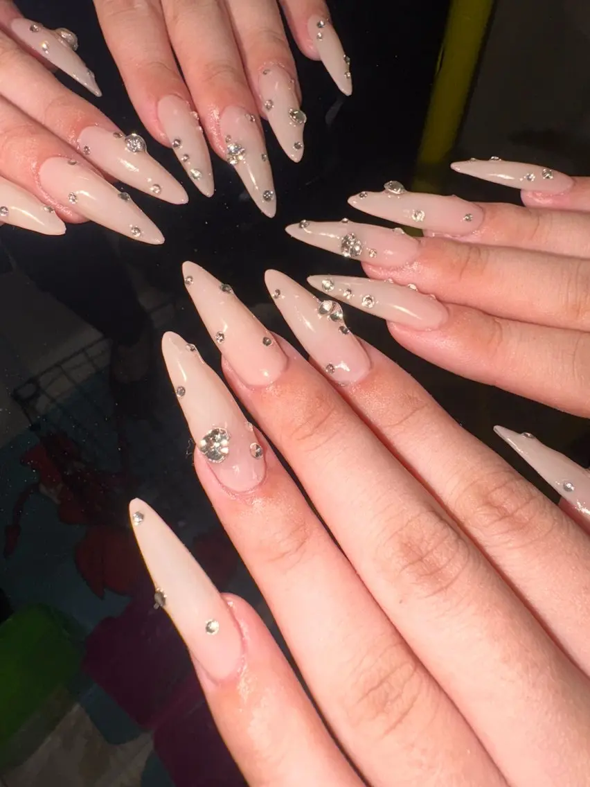 ネイル 成人式 キラキラネイル ロングネイル 33nail✴️栄 スミレ❇️Gel-xのネイルデザイン