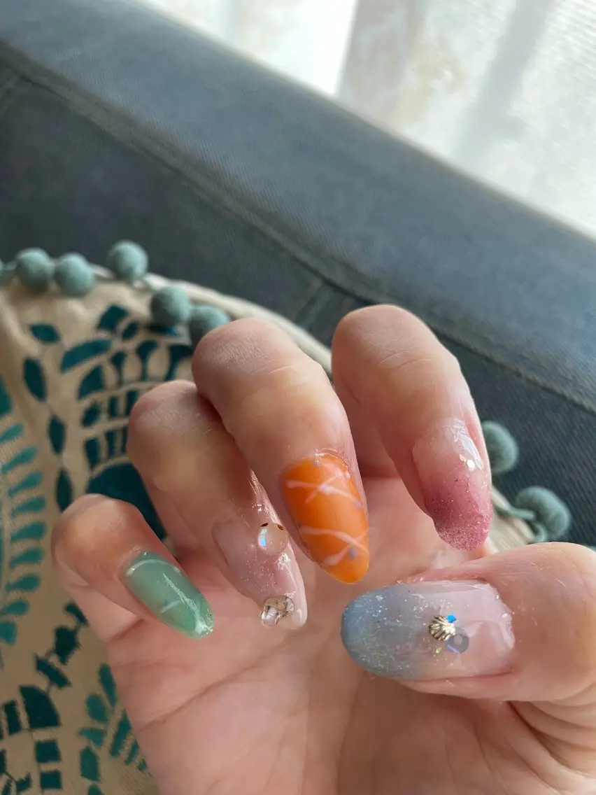 ネイル ジェルネイル グラデーション 夏ネイル ヨーヨーネイル NAIL★M 真紀のネイルデザイン