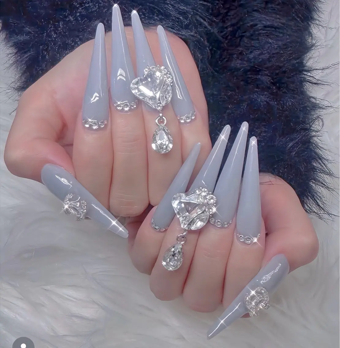 ネイル オーロラネイル チークネイル 桜ネイル クリアネイル ドット ハンドネイル Rin Nail 新大久保店のネイルデザイン