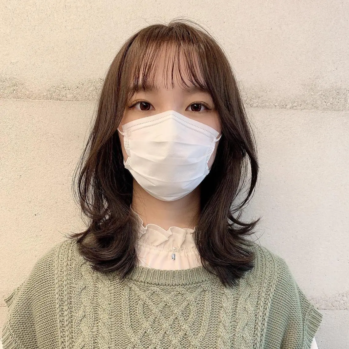 ミディアム カラー ミディアムパーマ ベージュカラー ブリーチ ケアブリーチ ダブルカラー 縮毛矯正特化✂︎ YUKAのヘアスタイル