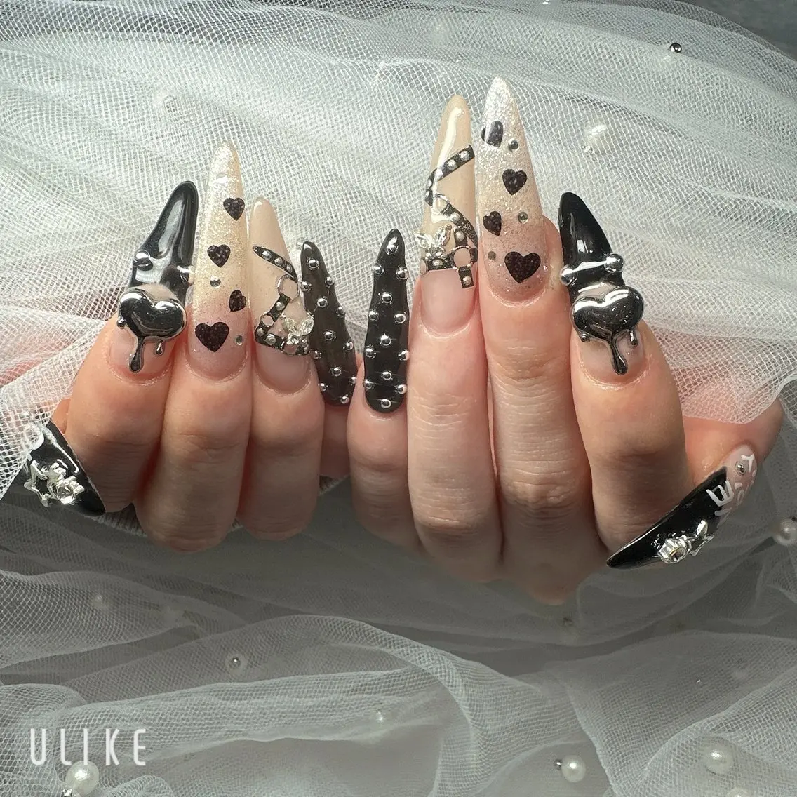 ネイル ロングネイル Queen nailのネイルデザイン