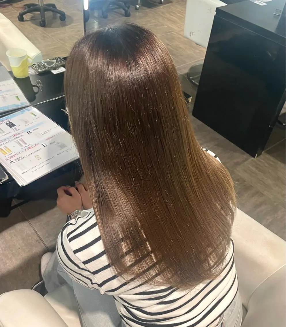 カラー アッシュ ベージュカラー ブリーチ グラデーションカラー ヘアカラー トリートメント 🎀momoღブリー チハイトーン🎀のヘアスタイル