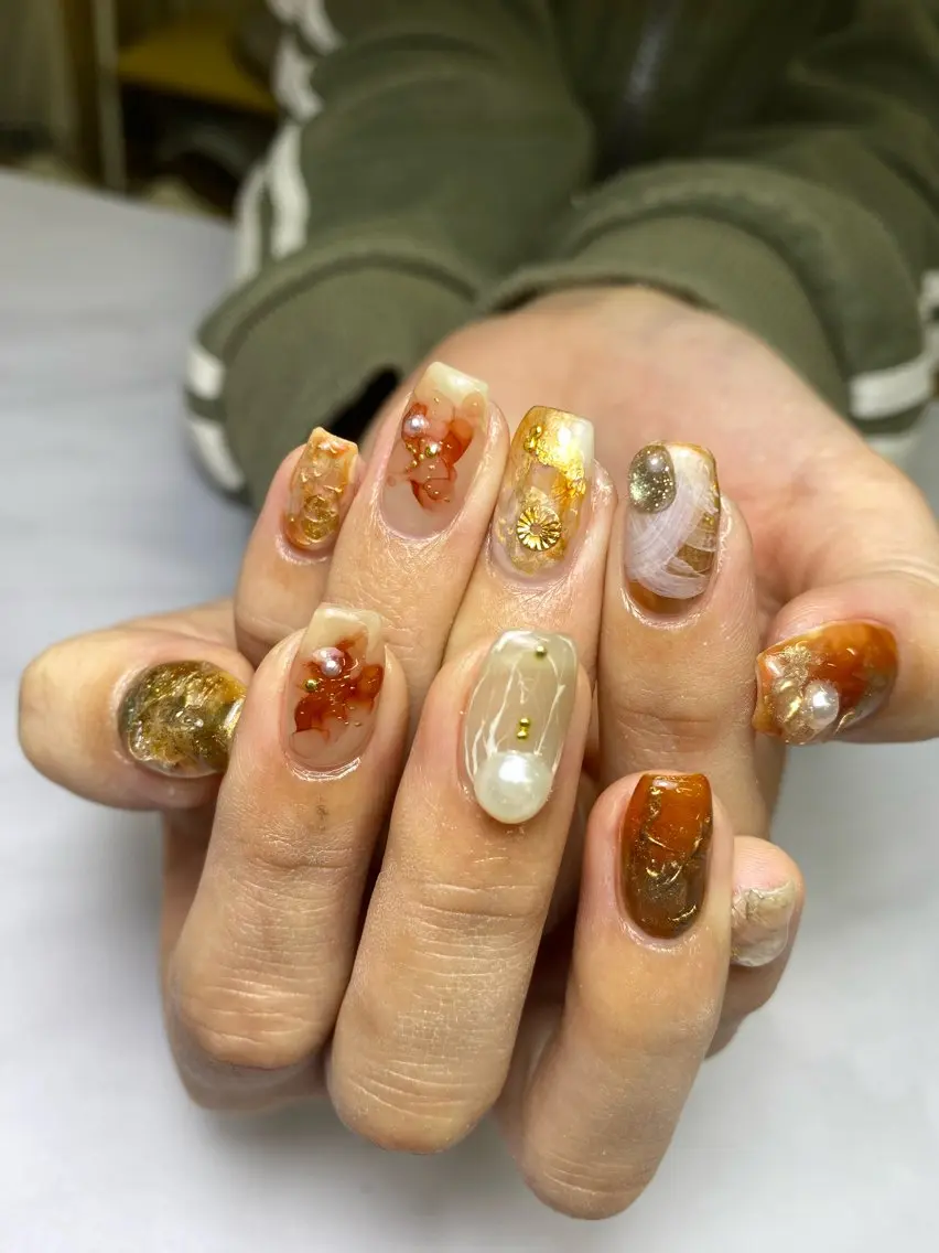 ネイル 成人式 フラッシュネイル フレンチネイル ジェルネイル マグネットネイル ハンドネイル 草加ニュアンスネイル 🌚hersのネイルデザイン