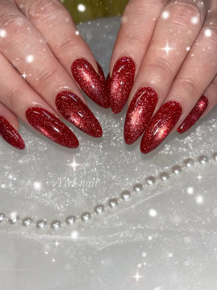 ネイル ボルドー フラッシュネイル フラッシュマグ マグネットネイル 赤色 ハンドネイル YM nailのネイルデザイン
