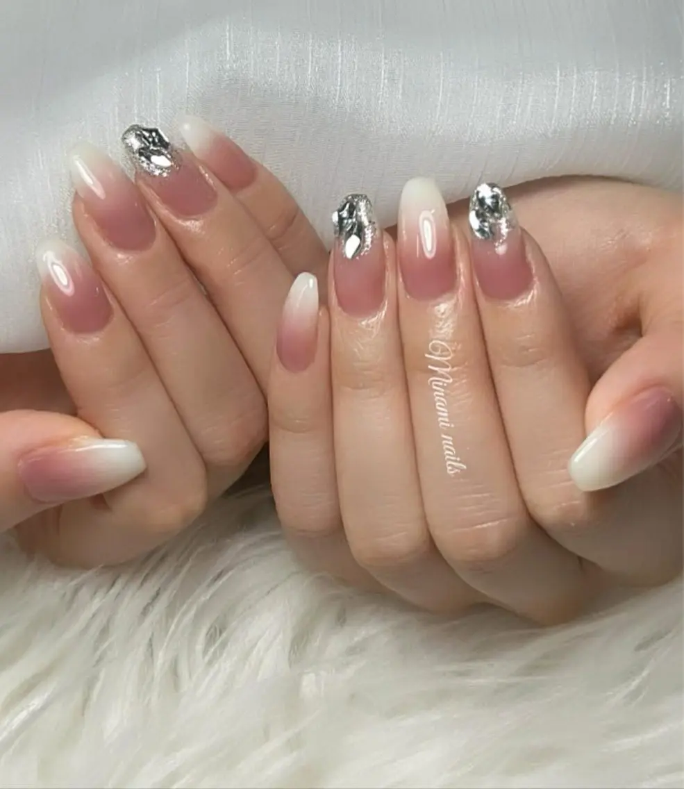ネイル アートネイル オーロラネイル ガーリー グラデーション キラキラネイル ハンドネイル Minami Nailsのネイルデザイン