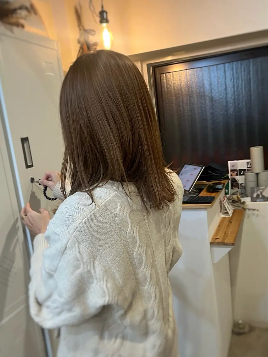 ミディアム カラー ベージュカラー ブラウンカラー 下石怜子/レイヤー/ 透明感カラーのヘアスタイル
