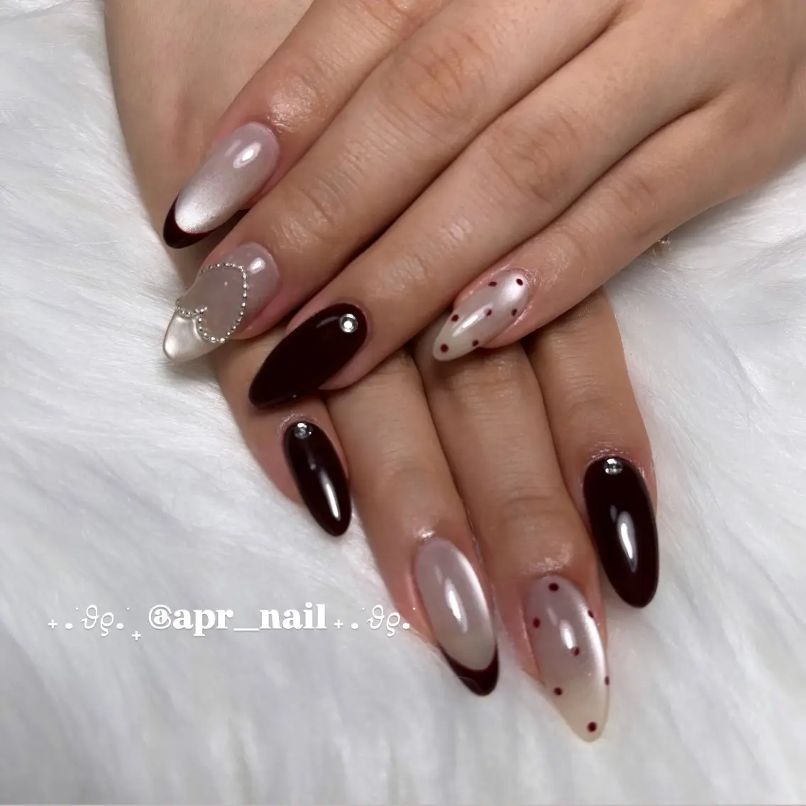 ネイル ボルドー マグネットネイル Nailsalon apricotのネイルデザイン
