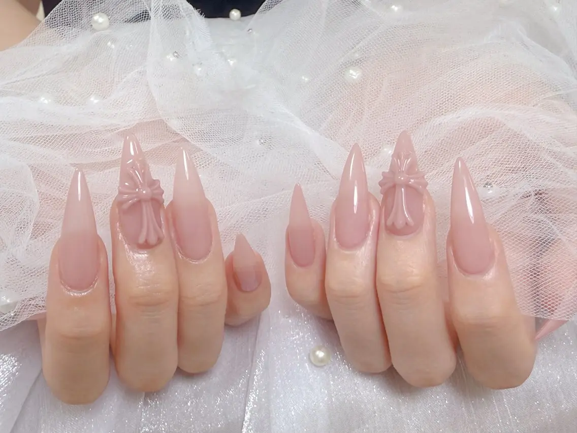 ネイル アートネイル チークネイル 長さ出し フレンチネイル ジェルネイル ハンドネイル ハンドケア NEW NAIL 池袋のネイルデザイン