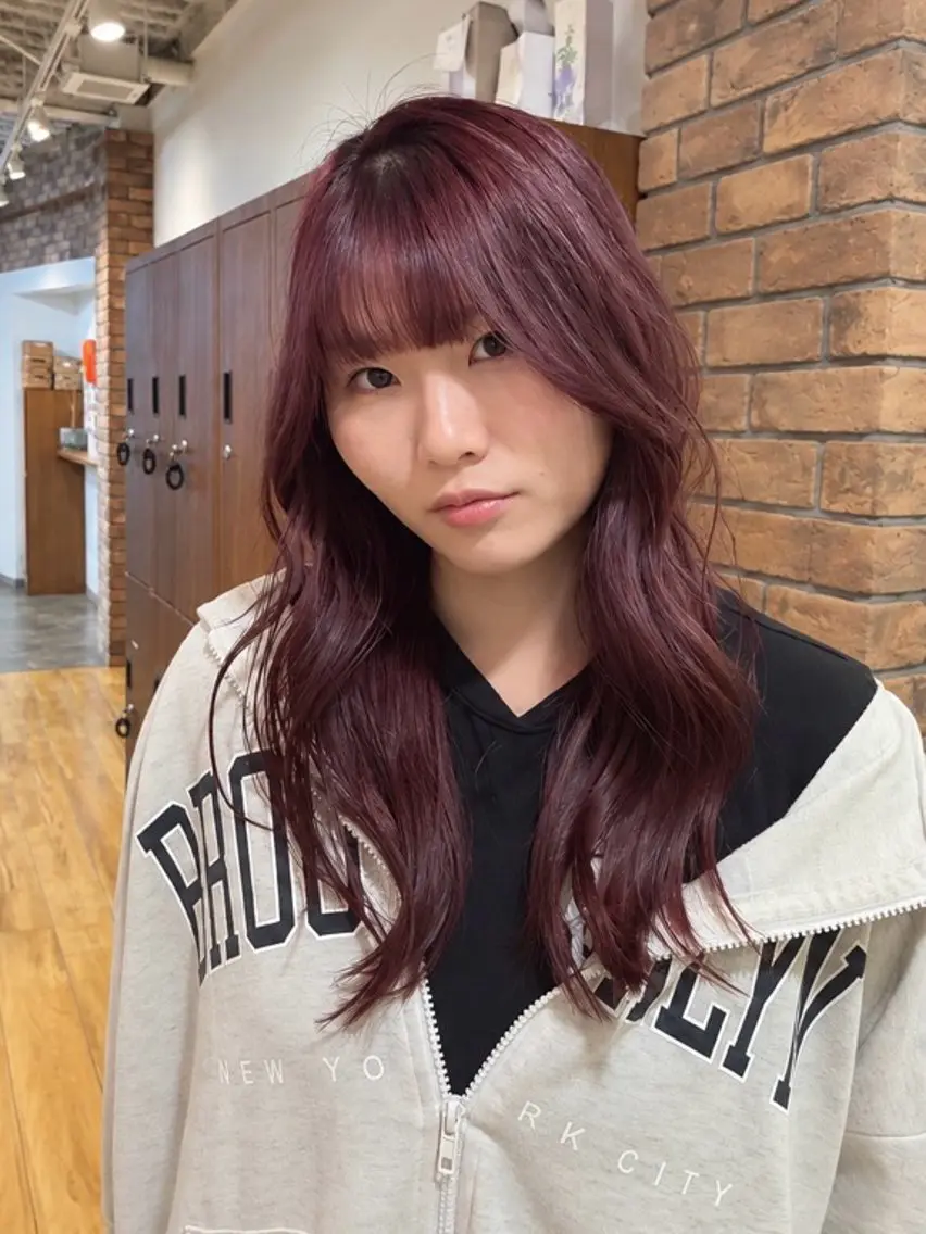 カラー カシス 透明感カラー NOA福島 RENA🌼のヘアスタイル