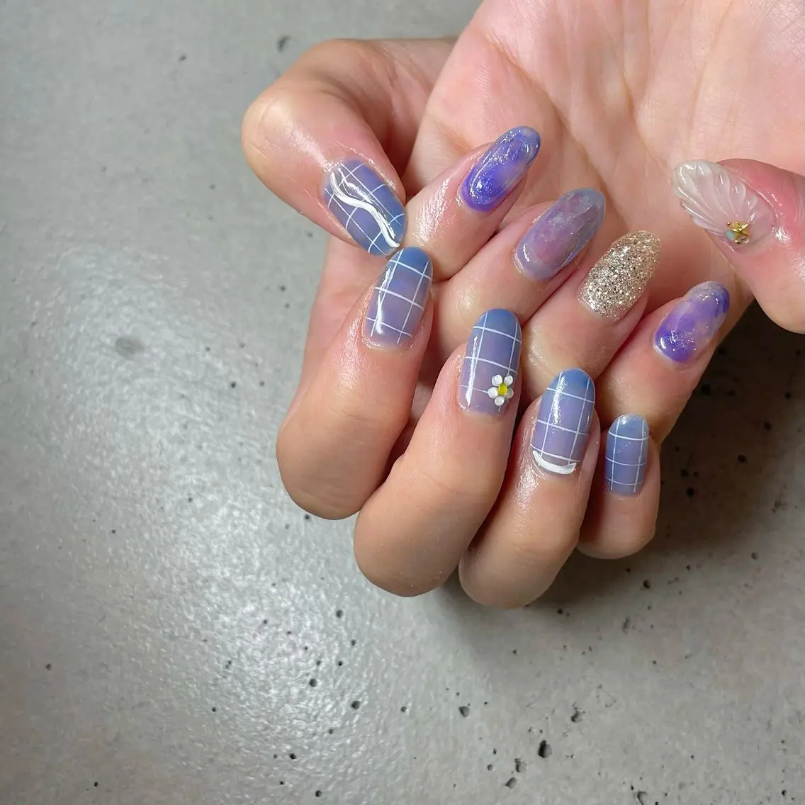 セミロング カラー パーマ ヘアアレンジ メンズ キッズ ネイル マツエク・マツパ アイブロウ ブルーカラー ブルー el. by Aoのネイルデザイン
