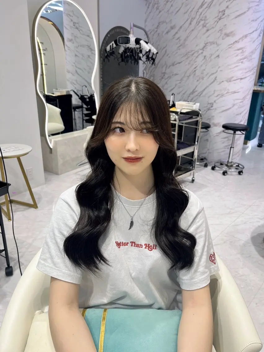 ロング カラー 透明感カラー グレージュ オリーブカラー トリートメント Riho♡レイヤー/ 名駅/大人韓国ヘアのヘアスタイル