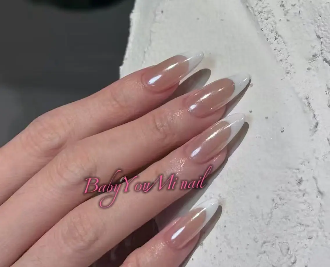 ネイル オーロラネイル フラワーネイル フットネイル フレンチネイル ジェルネイル ハンドネイル BabyYouMi nailのネイルデザイン