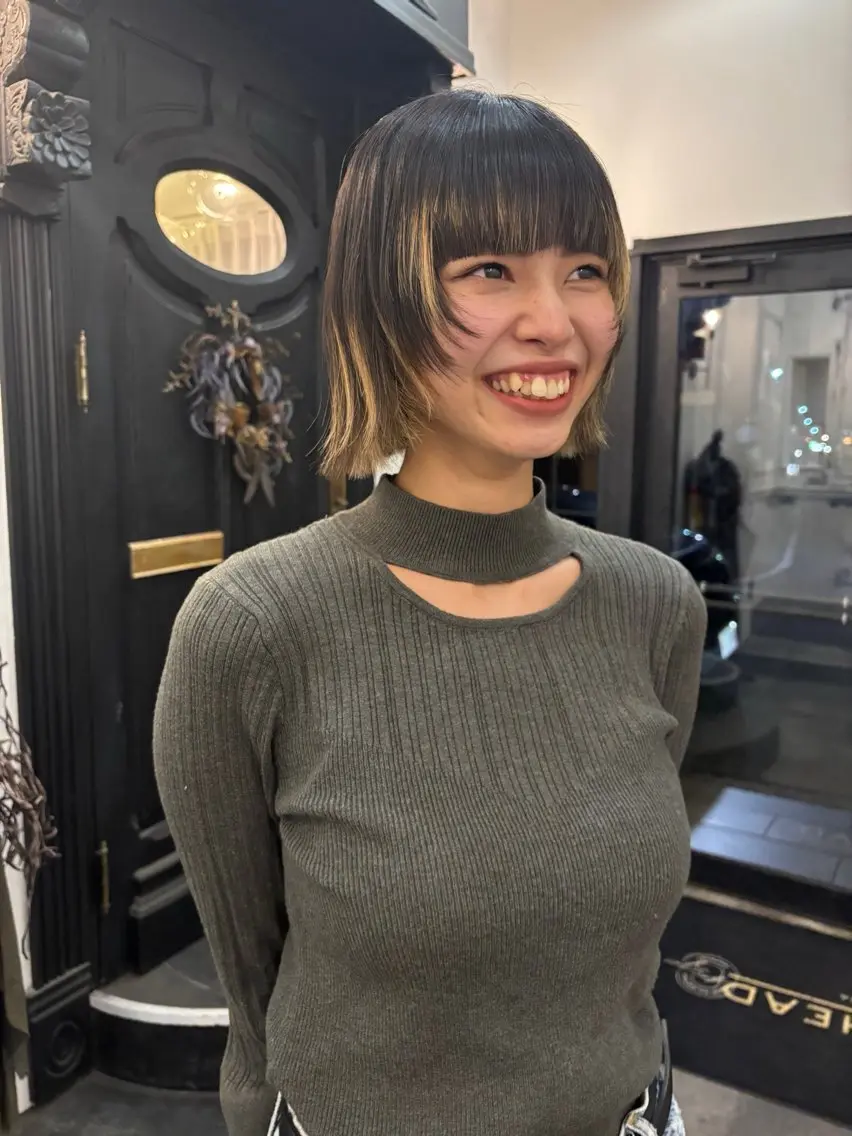 ショート ボブレイヤー ボブ レイヤーカット ボブ・カラー 琴音のヘアスタイル