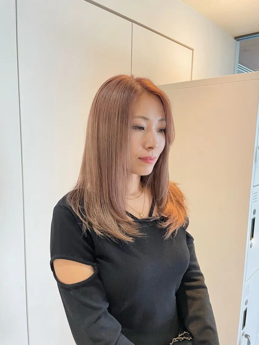 ミディアム 前田 菜奈子のヘアスタイル