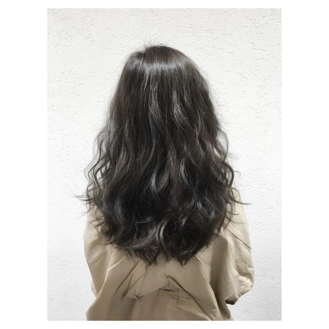 ロング カラー 透明感カラー ハイライトカラー イルミナカラー ハイライト biscohair 髪にドラマを。のヘアスタイル