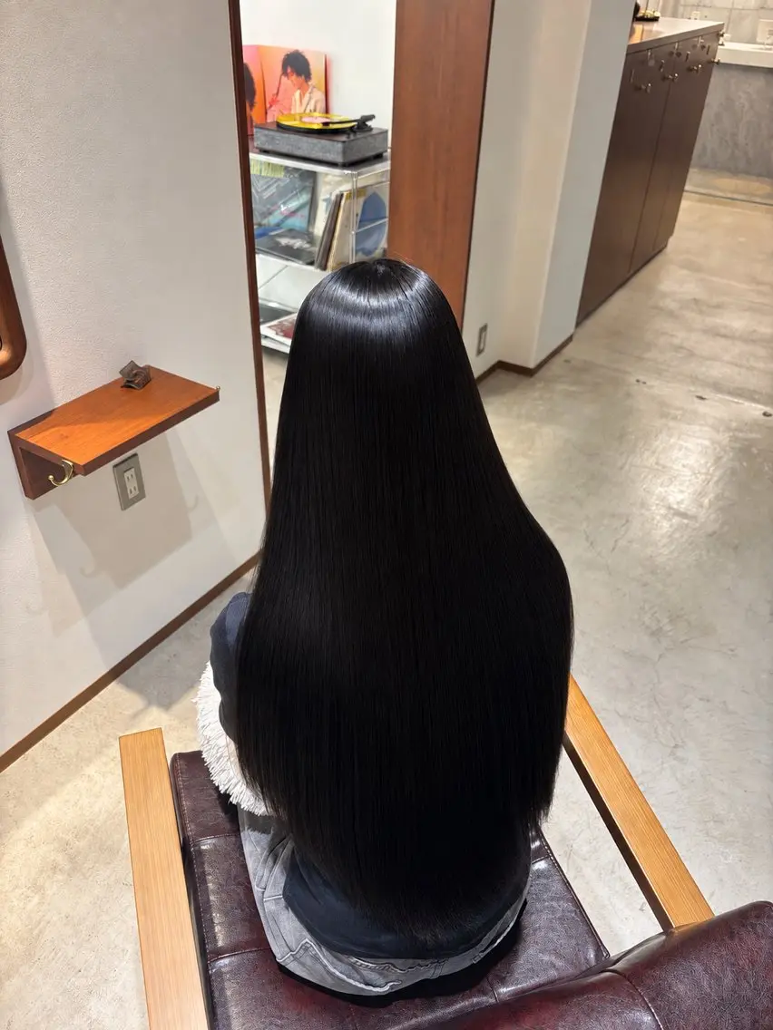 ロング カラー ヘアカラー 坂本 慧人のヘアスタイル