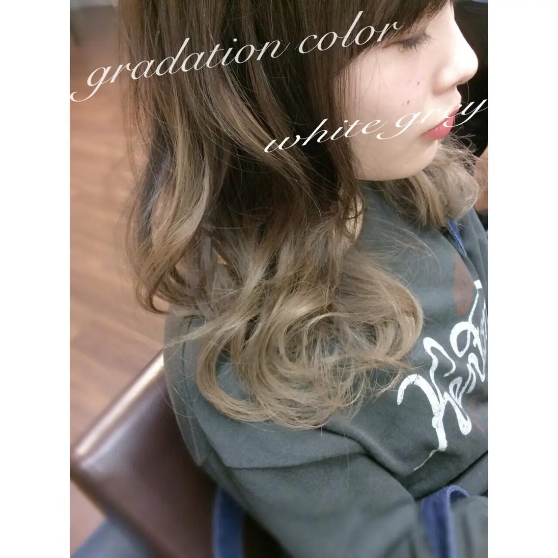 ミディアム セミロング カラー ヘアアレンジ グレージュ 外国人風カラー peige 斉藤✨大人ヘアー✨のヘアスタイル