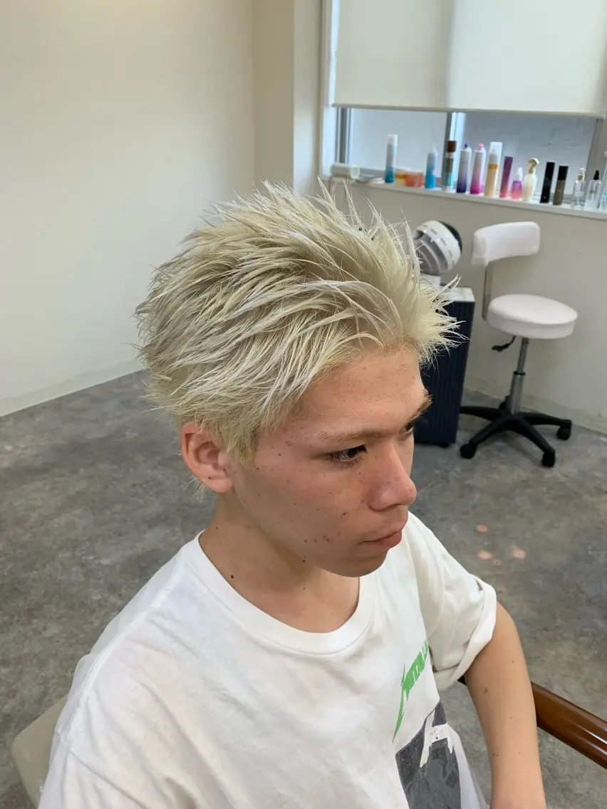 【🔥メンズ🔥】カットxブリーチx透明感カラー(ダブルカラー) xダメージケアトリートメント🌱の写真