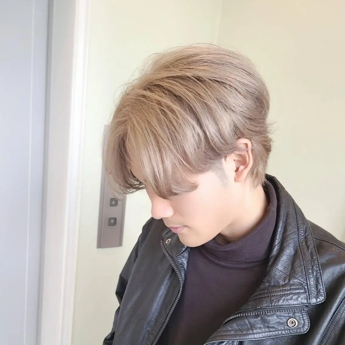 【Men's⚡️人気No.3】カット+プレミアムWカラー(ケアブリーチ1回+イルミナカラー1回)⚡️17800円の写真