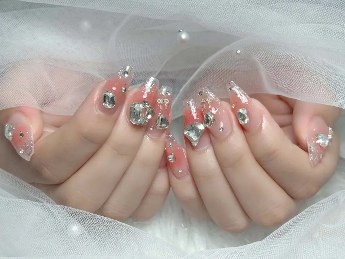 ネイル アートネイル 長さ出し ジェルネイル 韓国ネイル マグネットネイル ハンドネイル Cloudy Chan Nailのネイルデザイン