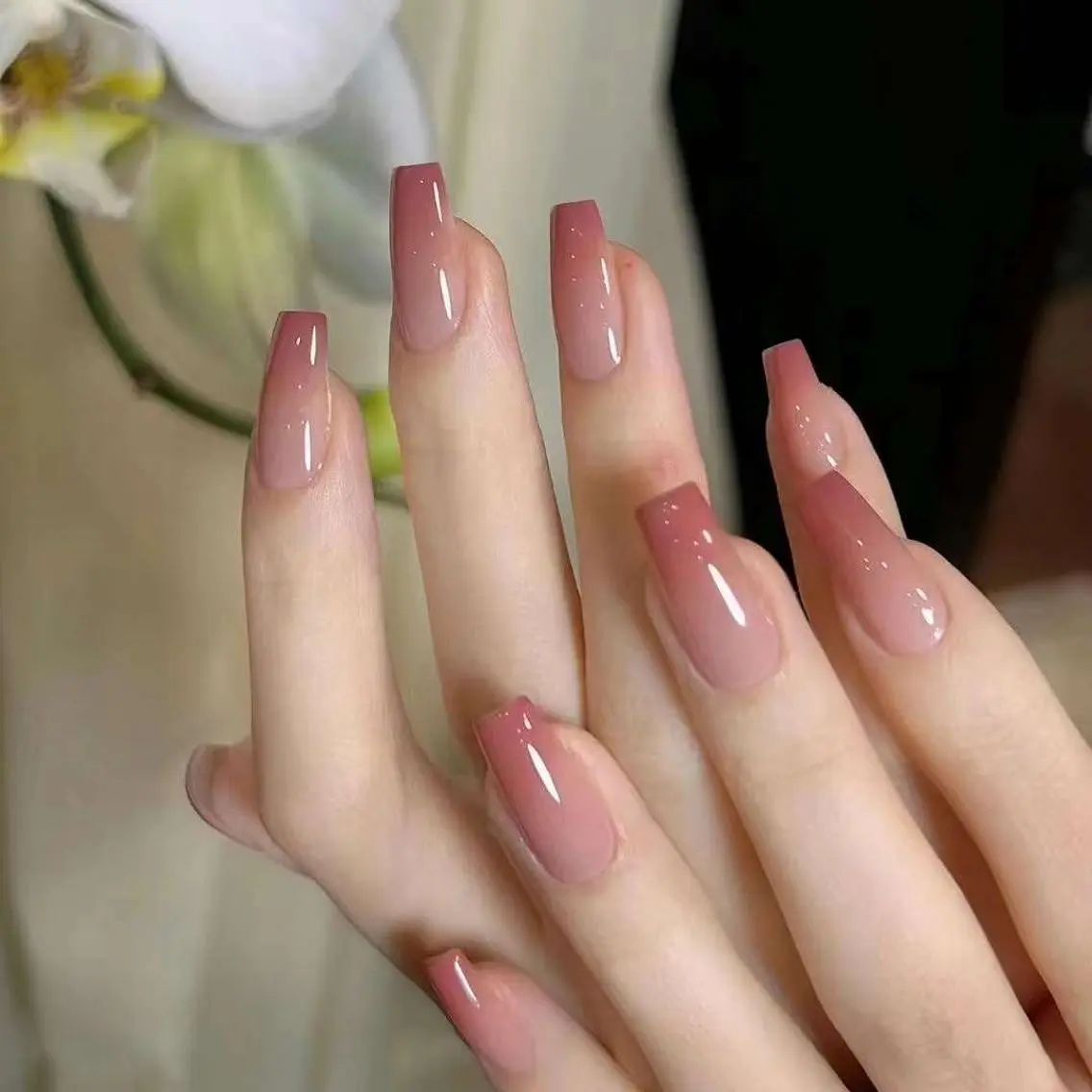 ネイル VIVIAN エイのネイルデザイン