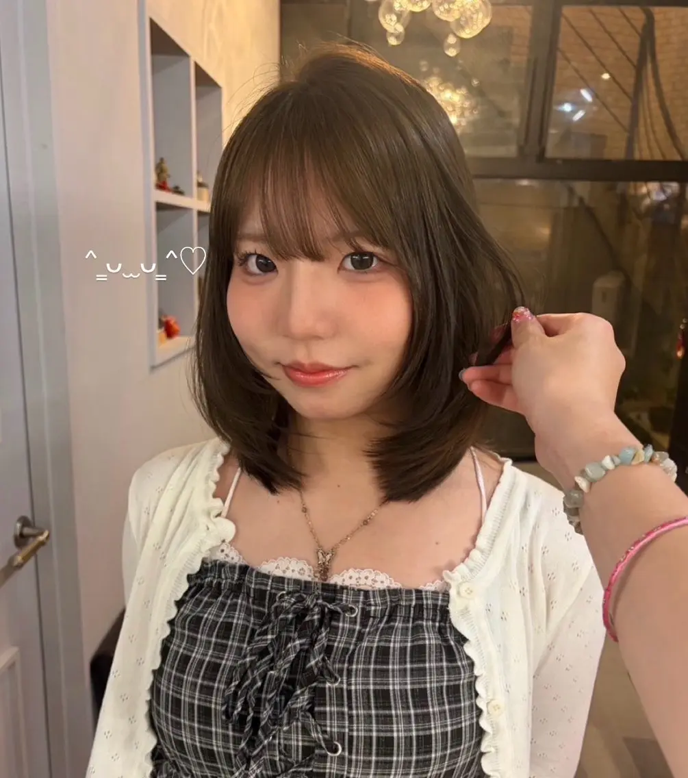 ミディアム 顔周りカット レイヤーカット ★透明感カラー MIYU⋆.ೃ࿔*:のヘアスタイル