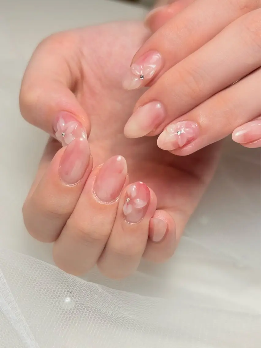 ネイル ハンドネイル AneMone Lisaのネイルデザイン