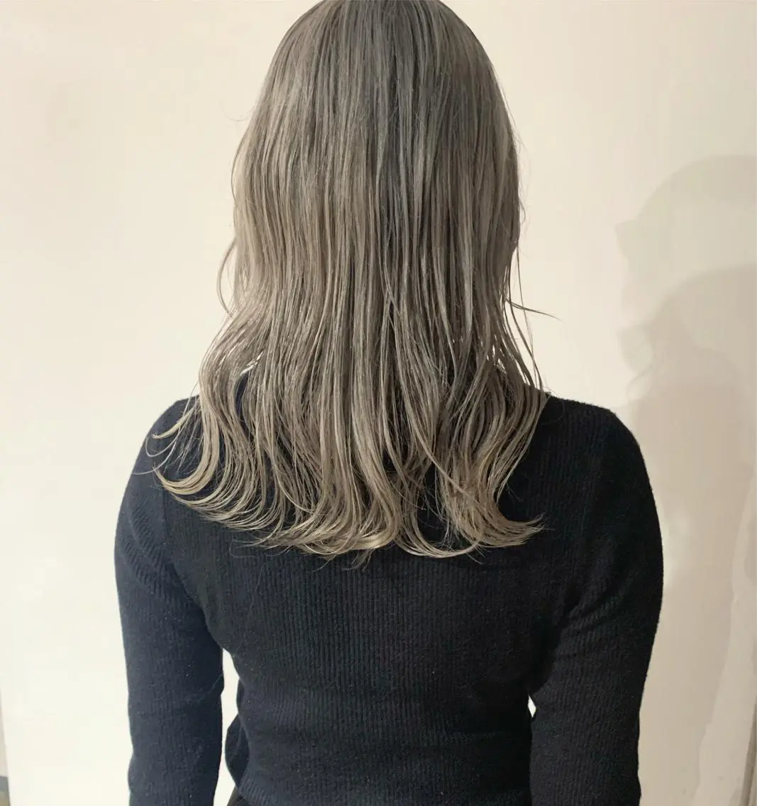 ミディアム カラー ヘアカラー トリートメント ヘアセット ✨艶ブリーチカラー ✨四ノ宮裕己のヘアスタイル