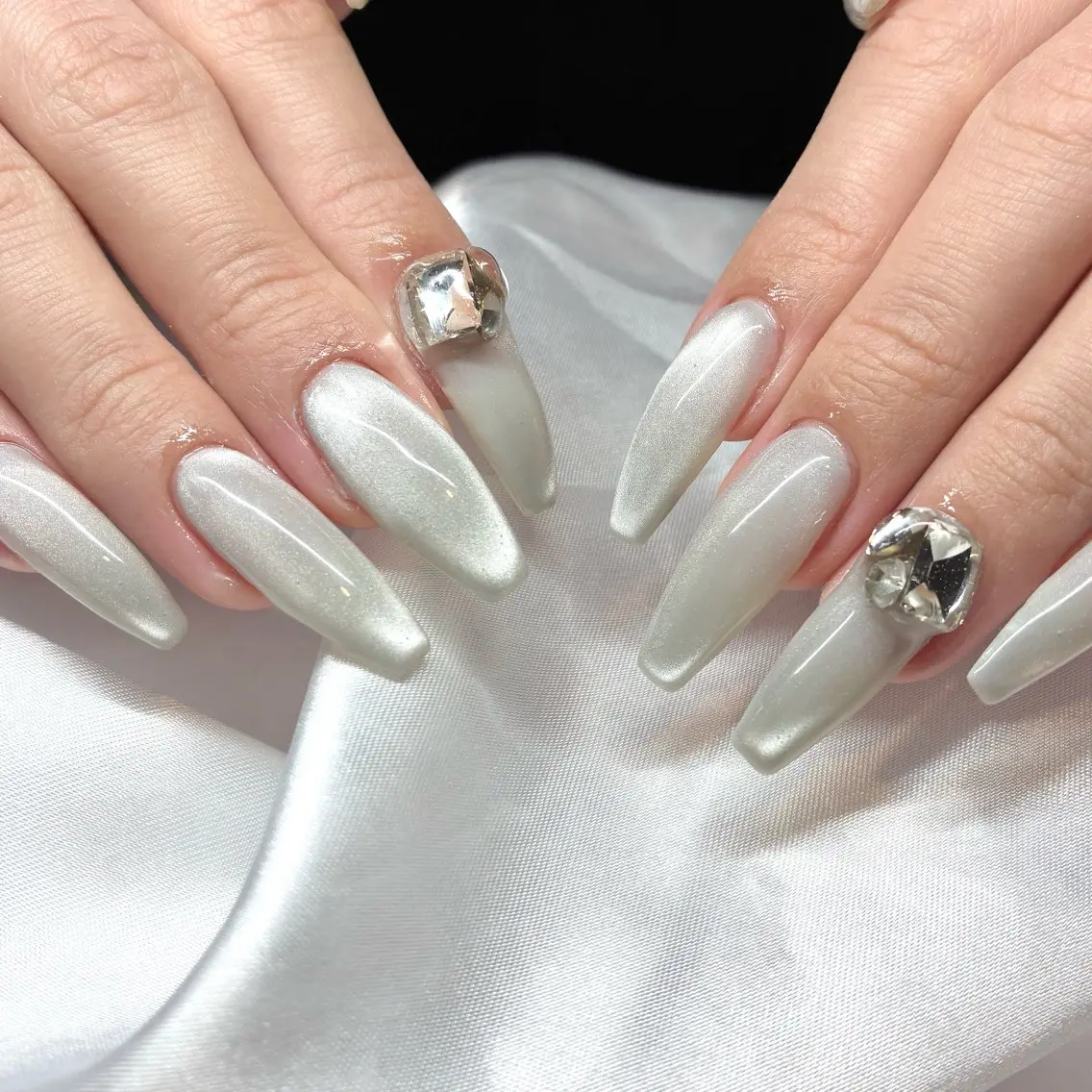 ネイル ジェルネイル マグネットネイル ハンドネイル Nail ヌシん家 AKANEのネイルデザイン