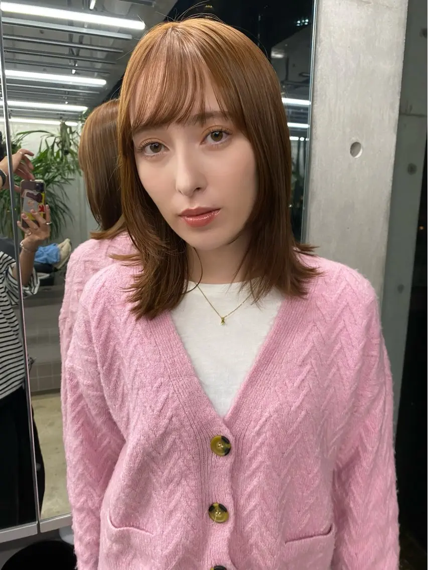 ミディアム カラー カット ヘアカラー トリートメント 似合わせカット レイヤー/ボブのヘアスタイル