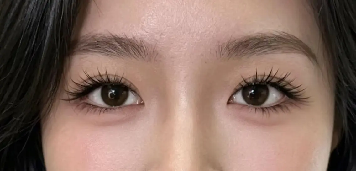 マツエク・マツパ フラットラッシュ 韓国風マツエク パリジェンヌラッシュリフト まつげパーマ 下まつげエクステ Mio🎀アイラッシ ﾕ╹◡╹ワンホン漫画のマツエク・マツパデザイン