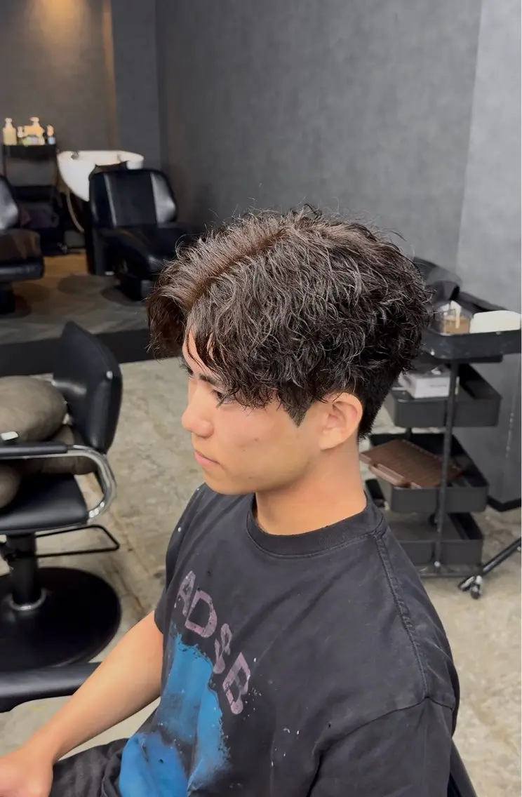 ミディアム くせ毛 千葉 優斗のヘアスタイル