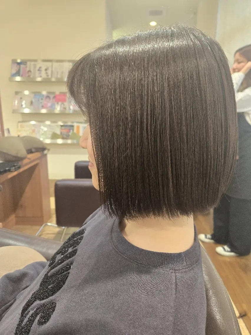 ショート 切りっぱなしボブ ボブ ヘアカラー 🌟Cube 東山 侑以🎮𓈒⋆͛のヘアスタイル