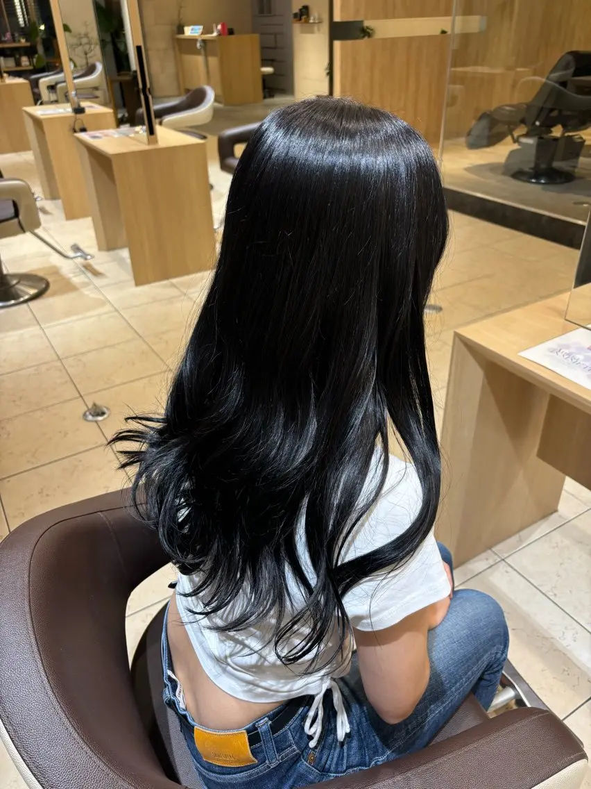 ロング カラー 唐澤 碧のヘアスタイル