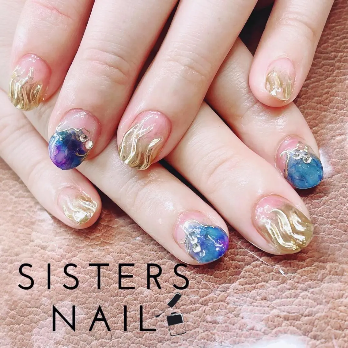 ネイル アートネイル フレンチネイル キラキラネイル 冬ネイル sisters nail.fのネイルデザイン