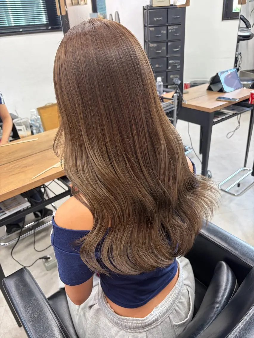 ロング カラー ブリーチ ダブルカラー ブリーチなしカラー ロング トリートメント カット ヘアカラー トリートメント ヘアセット RYOSUKE ハイトーンのヘアスタイル