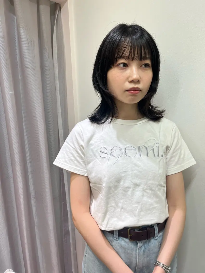 ミディアム カット 松村 澪里のヘアスタイル
