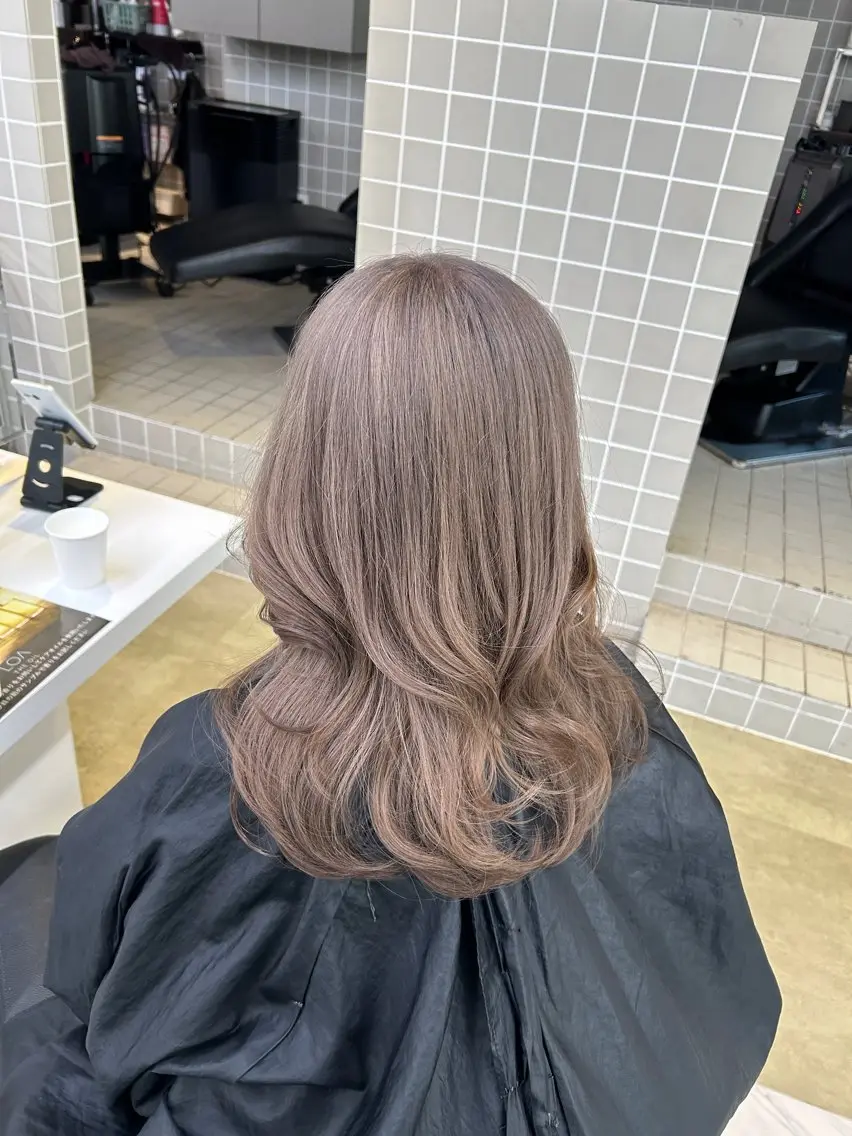 カラー ヘアカラー トリートメント ヘッドスパ ヘアセット 🥯縮毛/レイヤー/ ベージュヘア🥯のヘアスタイル
