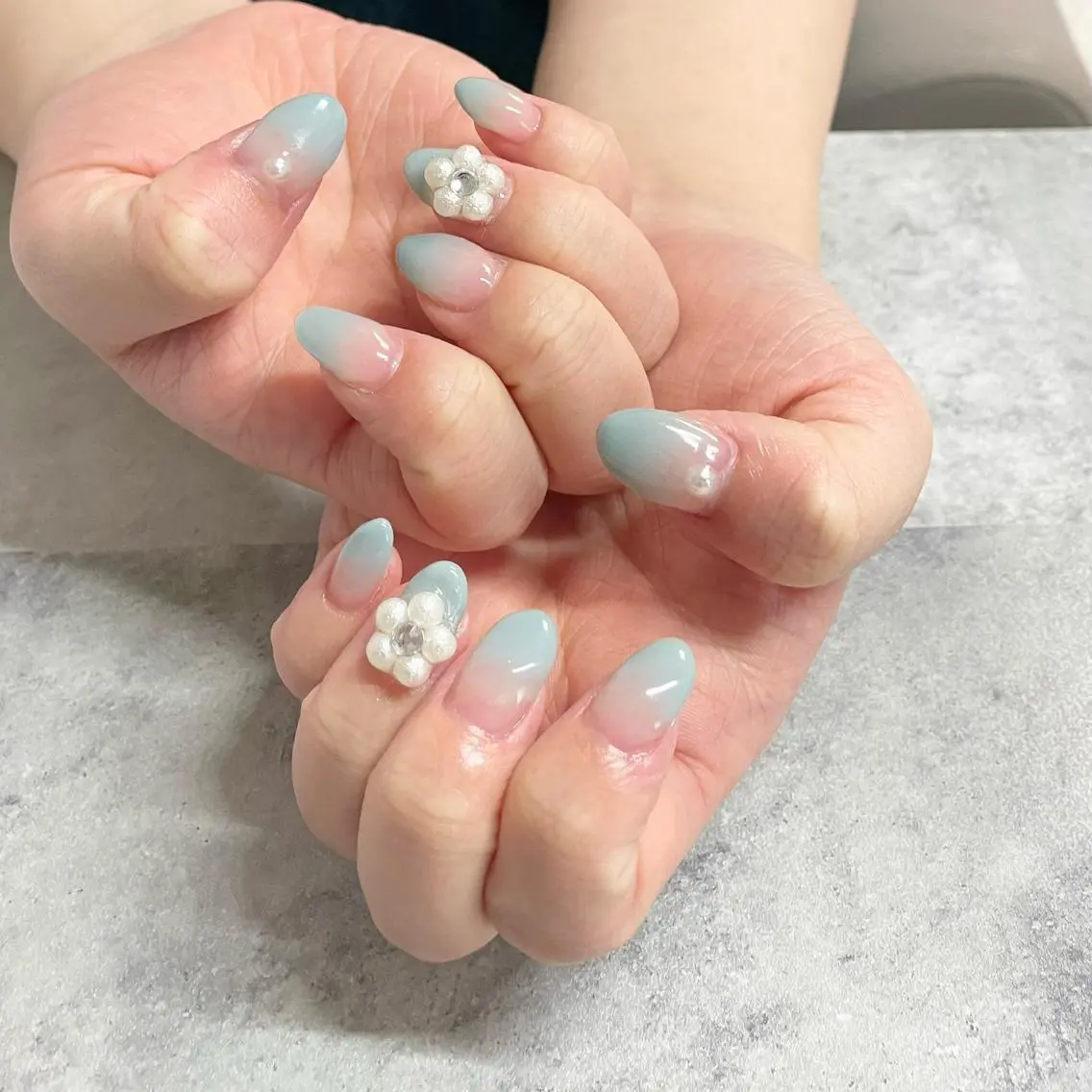 ネイル フラワーネイル グラデーション FELICE ﾌｪﾘｰﾁｪのネイルデザイン