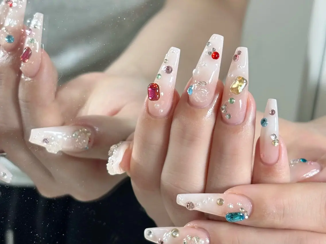 ネイル フレンチネイル ジェルネイル 韓国ネイル マグネットネイル ニュアンスネイル ハンドネイル Sully Nail  Labのネイルデザイン