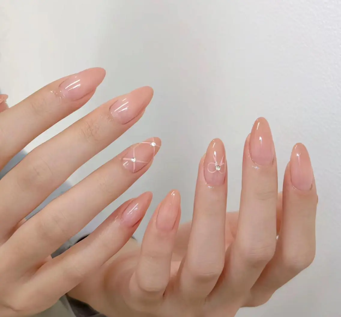 ネイル RAFFINE haru🦋🩵のネイルデザイン